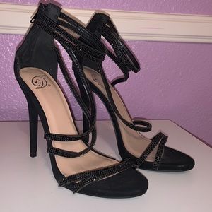 D, Black Heels, Size , Never work